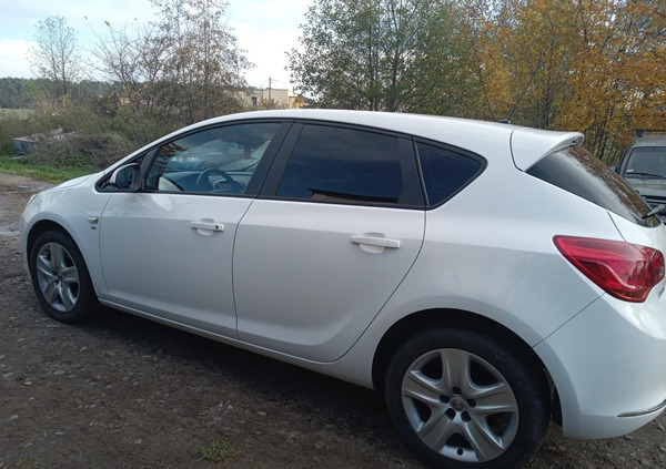 Opel Astra cena 21000 przebieg: 160000, rok produkcji 2013 z Jarocin małe 37